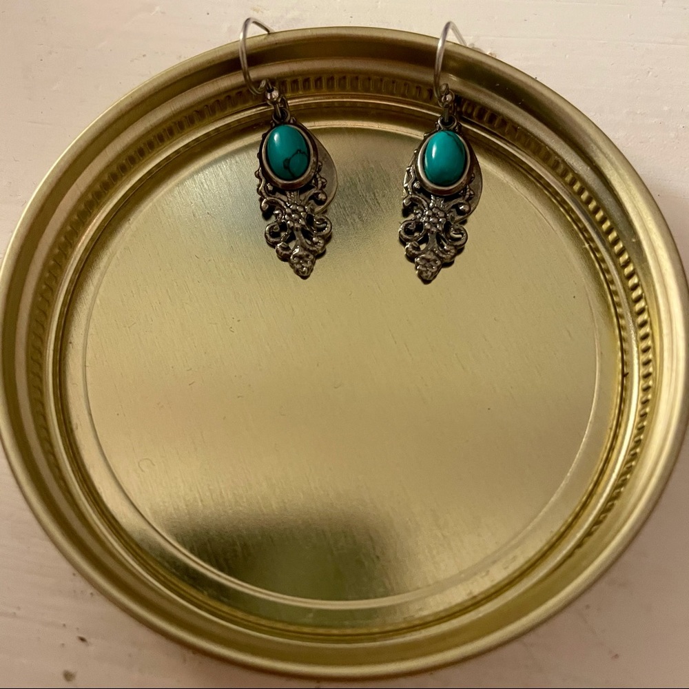 Turquoise & silver dangling earrings